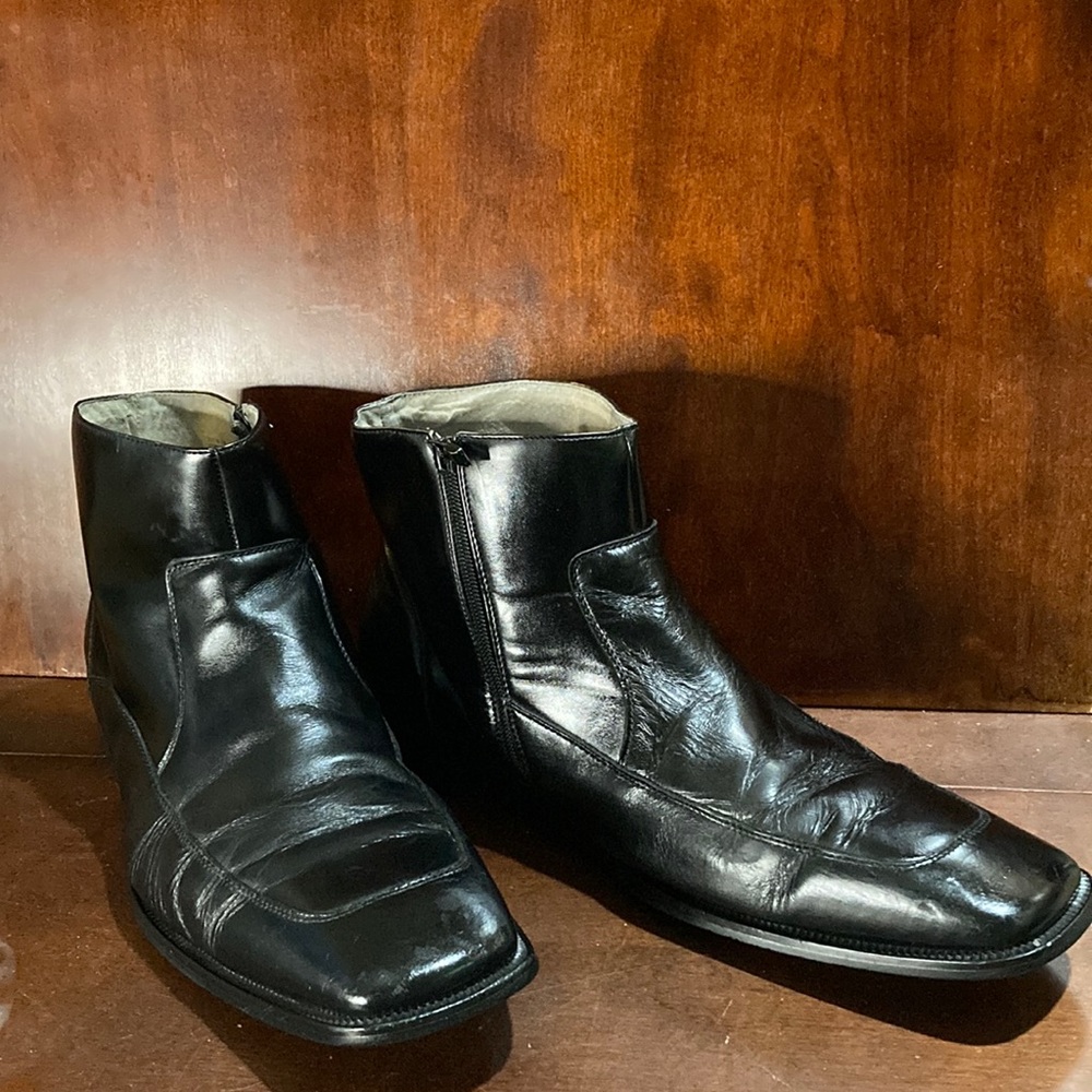 Men’s side zip leather dress boots by Stacy Adams